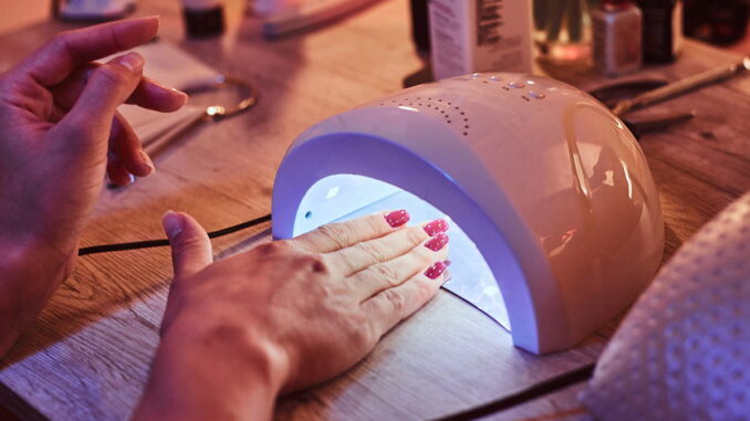 UV-Nagellack