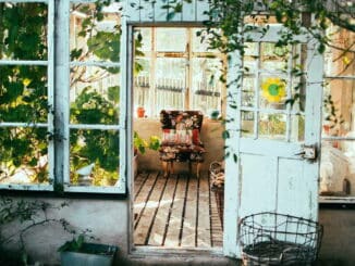 Ratgeber zu Gartenmöbeln: Einrichtungstipps für das Wohnzimmer im Grünen