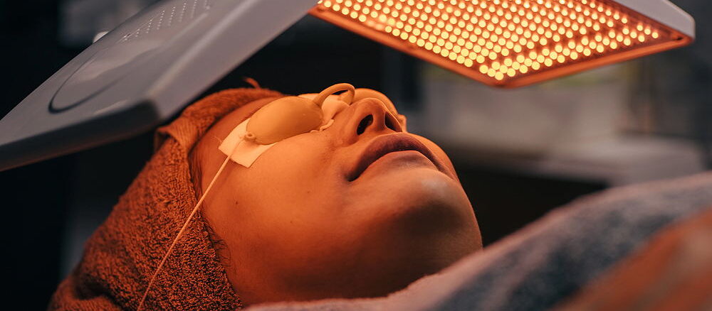 Lichttherapie in Frankfurt: Was genau ist eine Lichttherapie und wie wirkt sie?